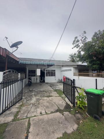 TERES 1 TINGKAT LOKASI STRATEGIK UNTUk DIJUAL 1