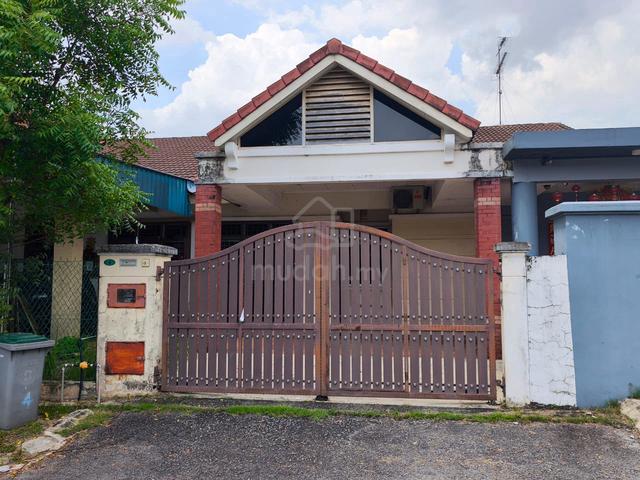 1 Storey For Sale @ Tmn Mutiara Rini/ Jln Bakti/ Skudai/ 22x75 Sqft 1