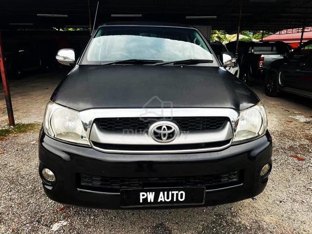 Toyota HILUX 2.5(M)VIGO D/C G D4D 5spd 4X4 pickups - 3