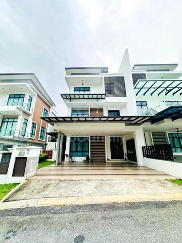 RENOVATED 3 Storey Semi D Verge 32 Puncak Melawati Taman Melawati 1