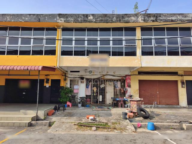 2 Storey Shop in Bandar Baru Batu Gajah 1
