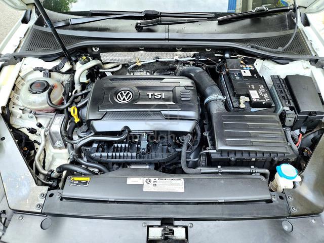 Volkswagen PASSAT 1.8TSI COMFORTLINE FULON 1 OWNER - 5