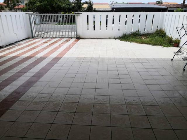 Rooms for Rent Near Queen Elizabeth Hospital 1
