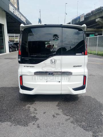 2022 Honda STEPWAGON 1.5 COOL SPIRIT - 4