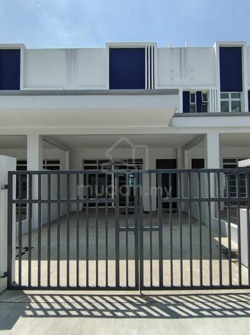 Double Storey/ Dato Onn/ Perjiranan 14/ Brand new/ Freehold/ Kpj/ Aeon 1
