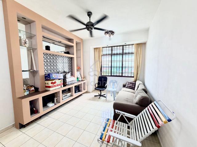 Indah Court Apartment (Bukit Indah) 1