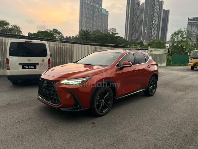 2023 Lexus NX250 2.5 LUXURY / 7k km / ORANGE & RED - 1