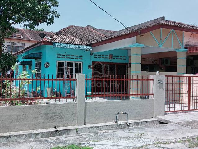 house for sale... kindly pls contact or watsapp... 1