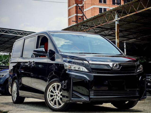 2019 Toyota VOXY 2.0 X (A) - 1