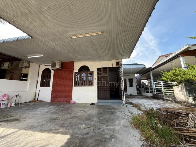 Alma Taman Selamat Tingkat Rusa Intermidiate Corner Terrace Full Reno! 1