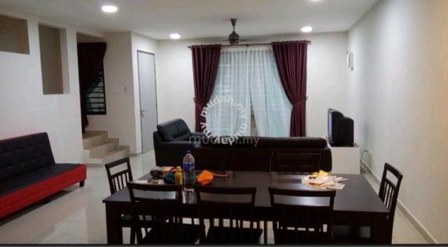 Room for rent at Nusa Intan 1
