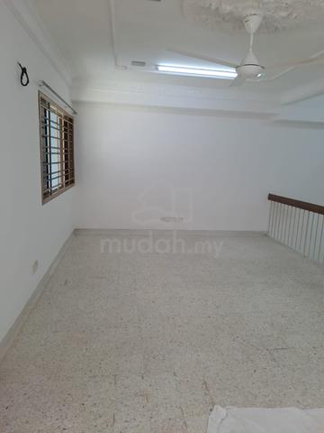 Kajang Taman Bukit Kajang Near MRT Freehold Double Storey House 1