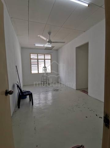 Flat Bukit Indah 1