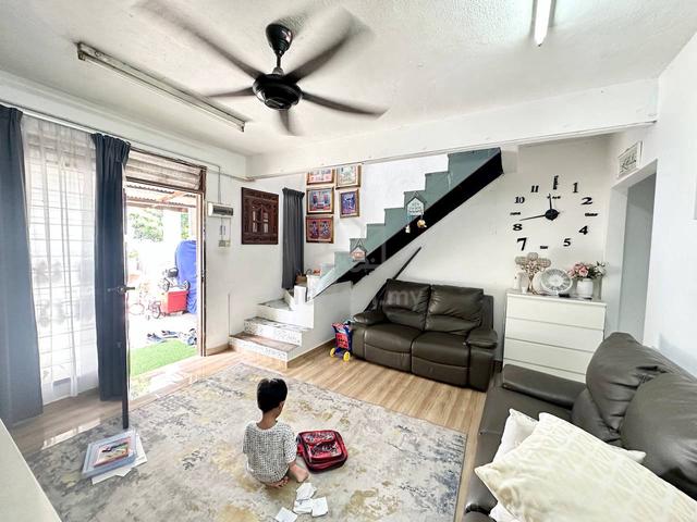 Corner Lot Renovated Teres 2 Tingkat Seksyen 17 Shah Alam 2