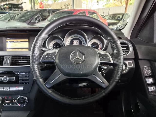 2011 Mercedes Benz C200 CGI 1.8 (A) AMG Sport - 5