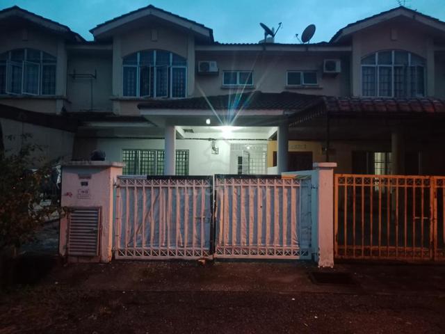Bandar Tasik Kesuma | FACING OPEN | Freehold | FULL LOAN | 4R3B 1