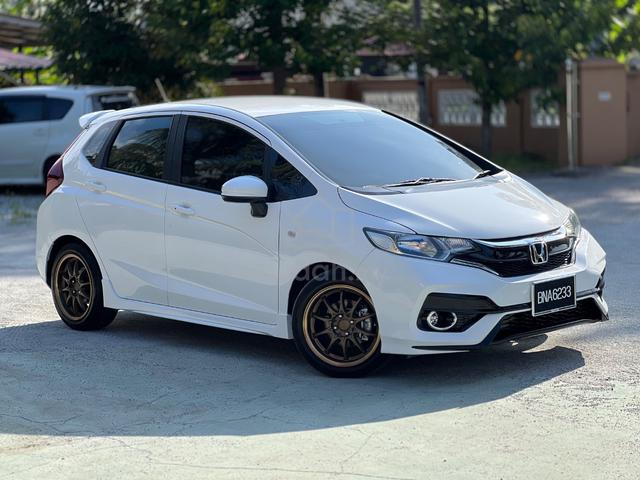 2015 Honda JAZZ FLRS 1.5 E (A) - 2