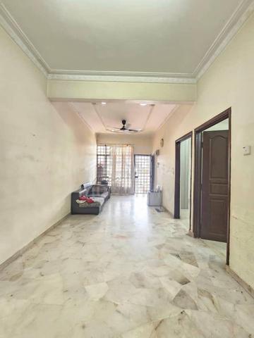 Desa Cemerlang , Jalan Kekabu , single storey house for Sale 1