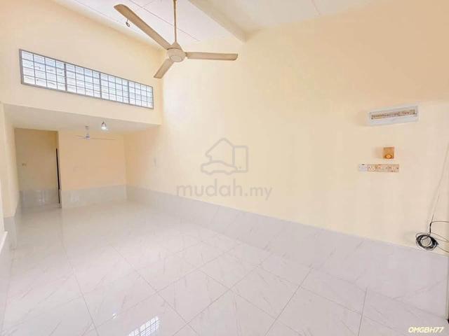 Full Loan Taman Indah Klang Single Storey Freehold Renovated 1