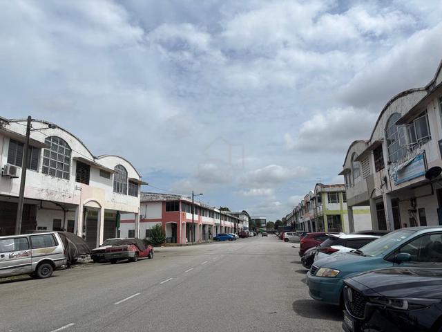 Taman Desa Idaman / Senai / Terrace Factory / Near Kulai / Kempas 1