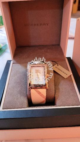 burberry watch - Watches & Fashion Accessories for sale in Subang Jaya,  Selangor