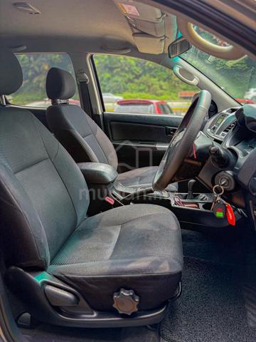 2014 Toyota HILUX 2.5 (A) - 5