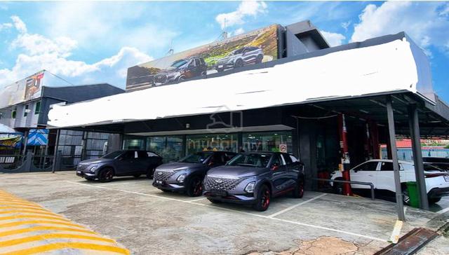Nice Showroom + Service Center Corner Below Market Value 1