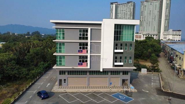 Hot Location ! Bangunan Depan Kpj Kuantan , Untuk Disewa ! 1
