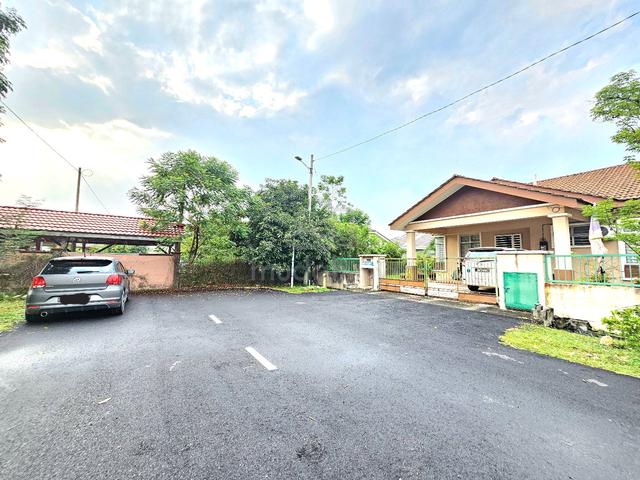 Endlot🔥 Open Facing🔥 Semi Detached Taman Intan Baiduri, Salak Tinggi 1