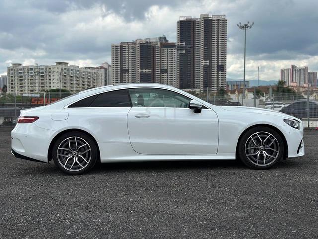 PERFECT Merc Benz E200 AMG COUPE SPORT LeatherPack - 3