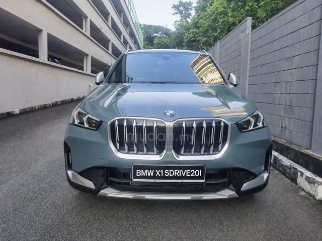 Bmw X1 SDRIVE20I XLINE New model Petrol Carking - 3