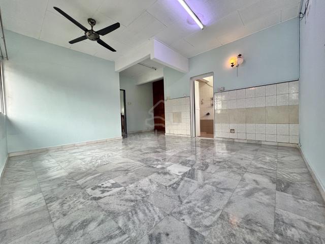 End Lot 25x70 Andalas Klang 2 Storey House With Land Non Flood Extend 1