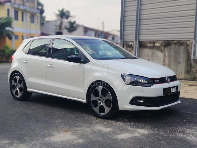 2⃣0⃣1⃣1⃣Volkswagen Polo 1.4 Gti - 2