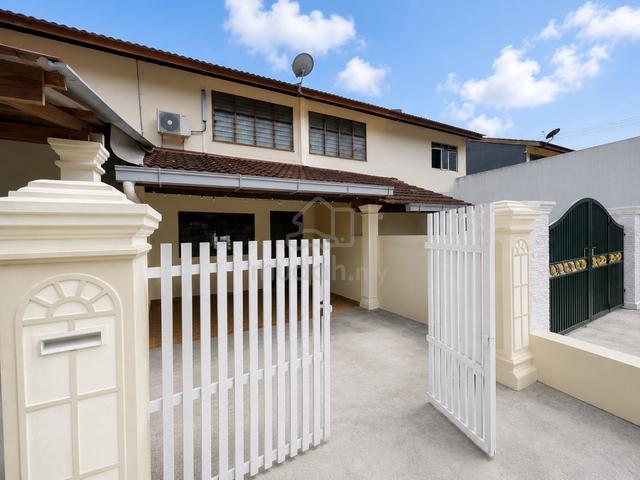 FULL LOAN! Double Storey Jalan Jati Bandar Putra Kulai, Johor 1