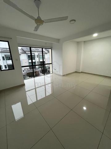 Crystal Indahpura Kulai 2.5 Storey Terrace House For Sale 1