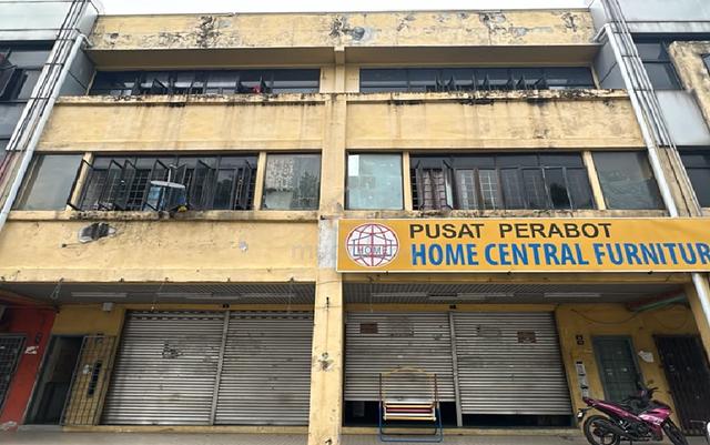 3 Storey Shop lot (ROI 5.1%) 1