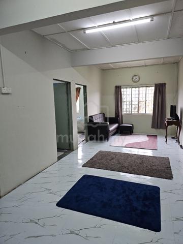 Taman Royal Lily 1