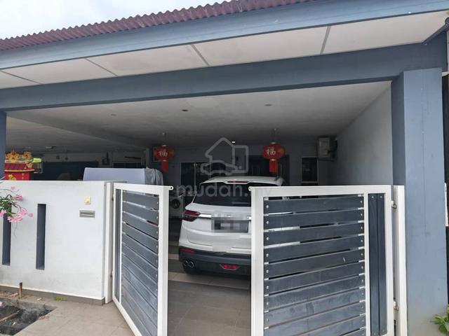 Terrace house Freehold at Bukit Beruang for sale 1