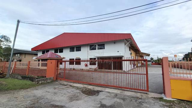 Kapar Corner 1.5 Storey Detached Factory Warehouse, Facing Main Road 1