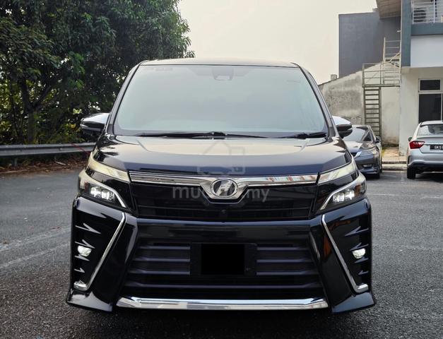 2018 Toyota VOXY 2.0 ZS (A) - 3