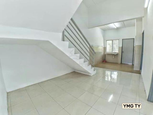 Facing Open!! Full Loan!!1.5 Storey House Taman Seri Mewah Meru Klang 1