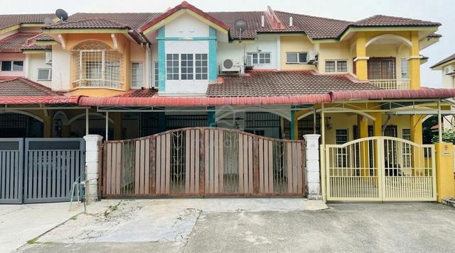 [FREEHOLD OPEN] Double Storey Taman Warisan Puteri, Sikamat FOR SALE 1