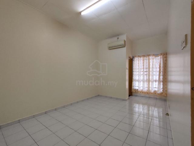 LUAS+MURAH Lestari Putra, LEP 7, Seri Kembangan, Single Storey Terrace 5
