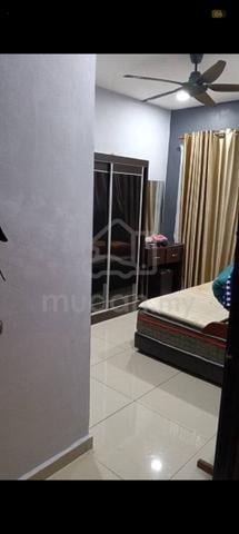 Master room for rent 1