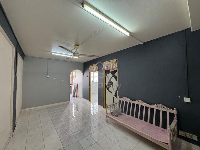 Rumah Pangsa Bercham 1