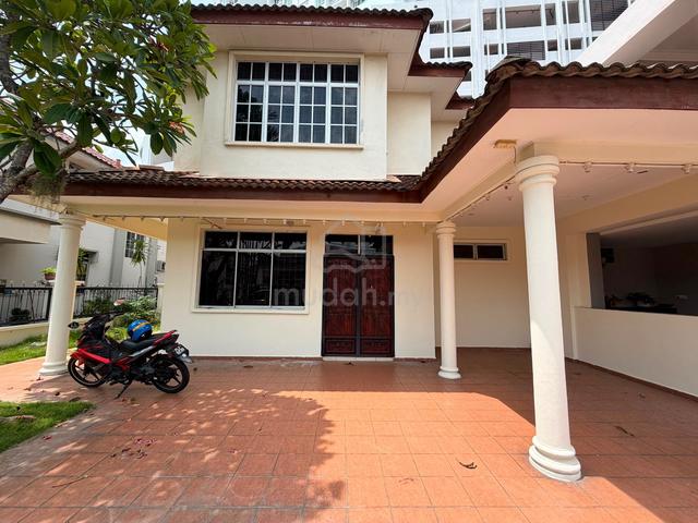 Taman Bukit Kecil Giant Large 3154sqft 2-Storey Semi D Renovated Sales 1