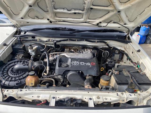 2006 Toyota HILUX 2.5 G DUAL CAB (M) - 4