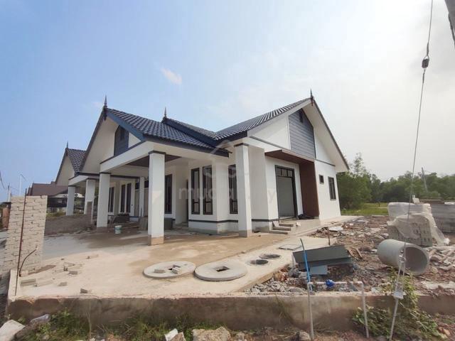 Semi D CORNER 4 Bilik 3 Tandas Jalan Semarak GONG BADAK Area HOMESTA 1