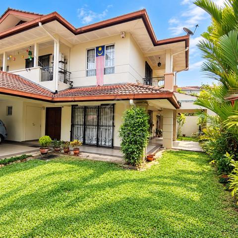 Renovated Double storey Semi detached Taman setia 2 Balakong 1