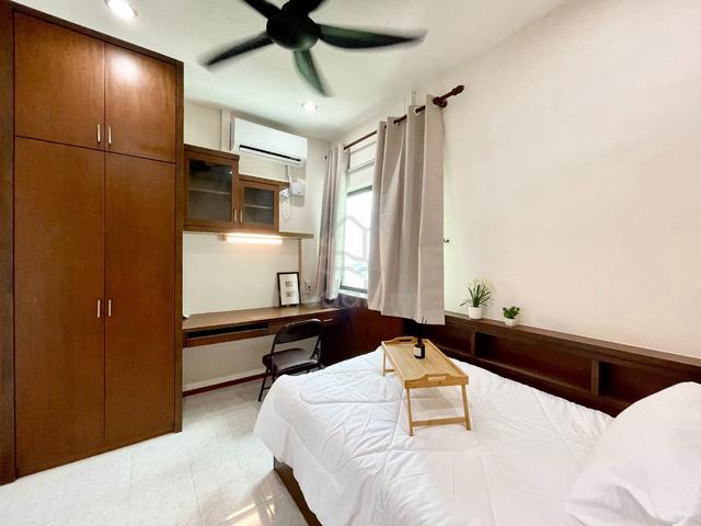 Bukit Jambul Room for rent near inti sungai ara FTZ queesbay 1
